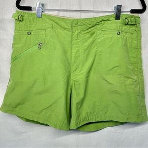 Womens Large Green canvas shorts by Alpine